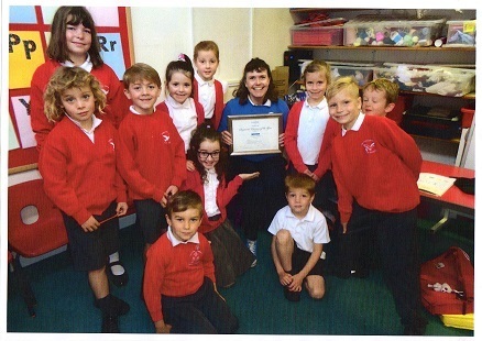Pupils at Holy Rood Church, Hook with Warsash C of E Academy and Crofton Hammond Class had a bit of a surprise last week. Licensee of the Year for Bristol and the South West, Emma Hodder, did a "show and tell" and brought with her, to class, her winning glass trophy.